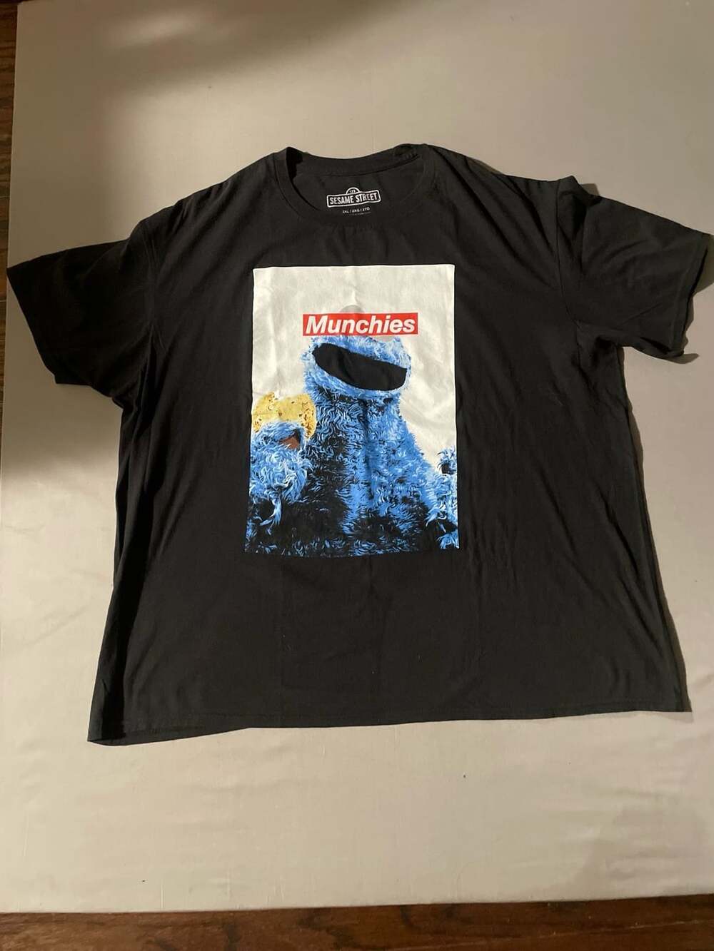 Sesame Street Cookie Monster Munchies T-Shirt Size 2XL Black